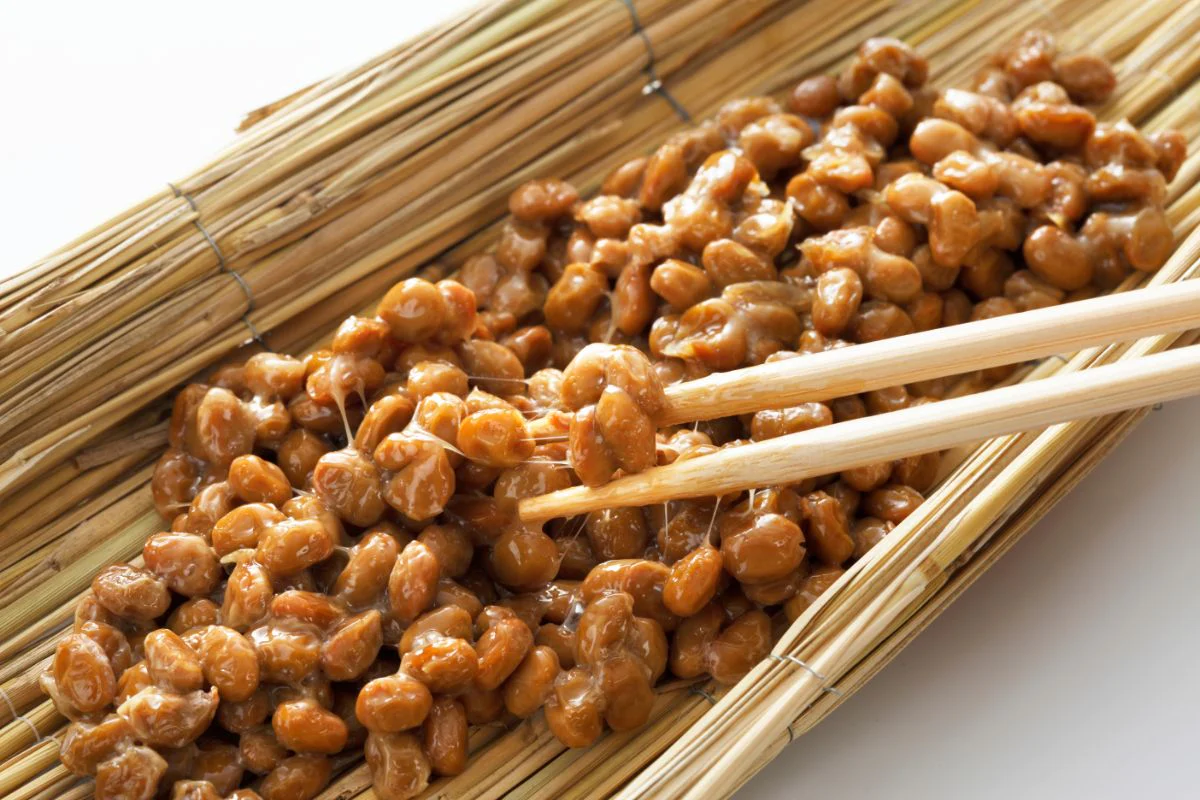 Natto - món đậu nành lên men truyền thống của người Nhật {{ w: 1200, h: 800 }}